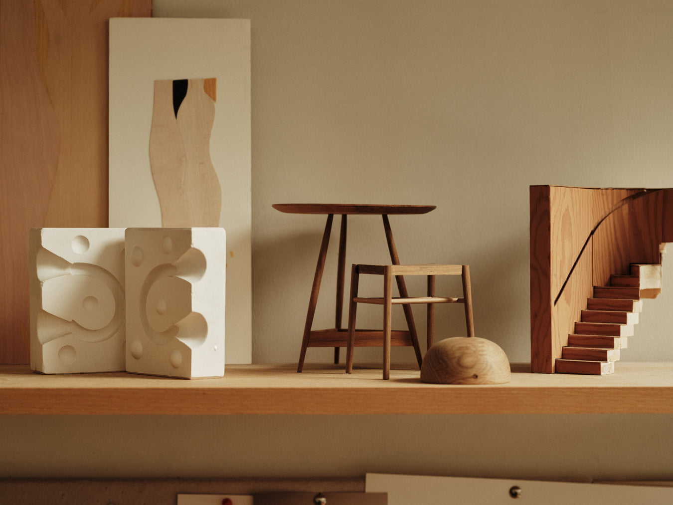 Refined elegance by PINCH | View the Soren Globe light 450 – PINCH
