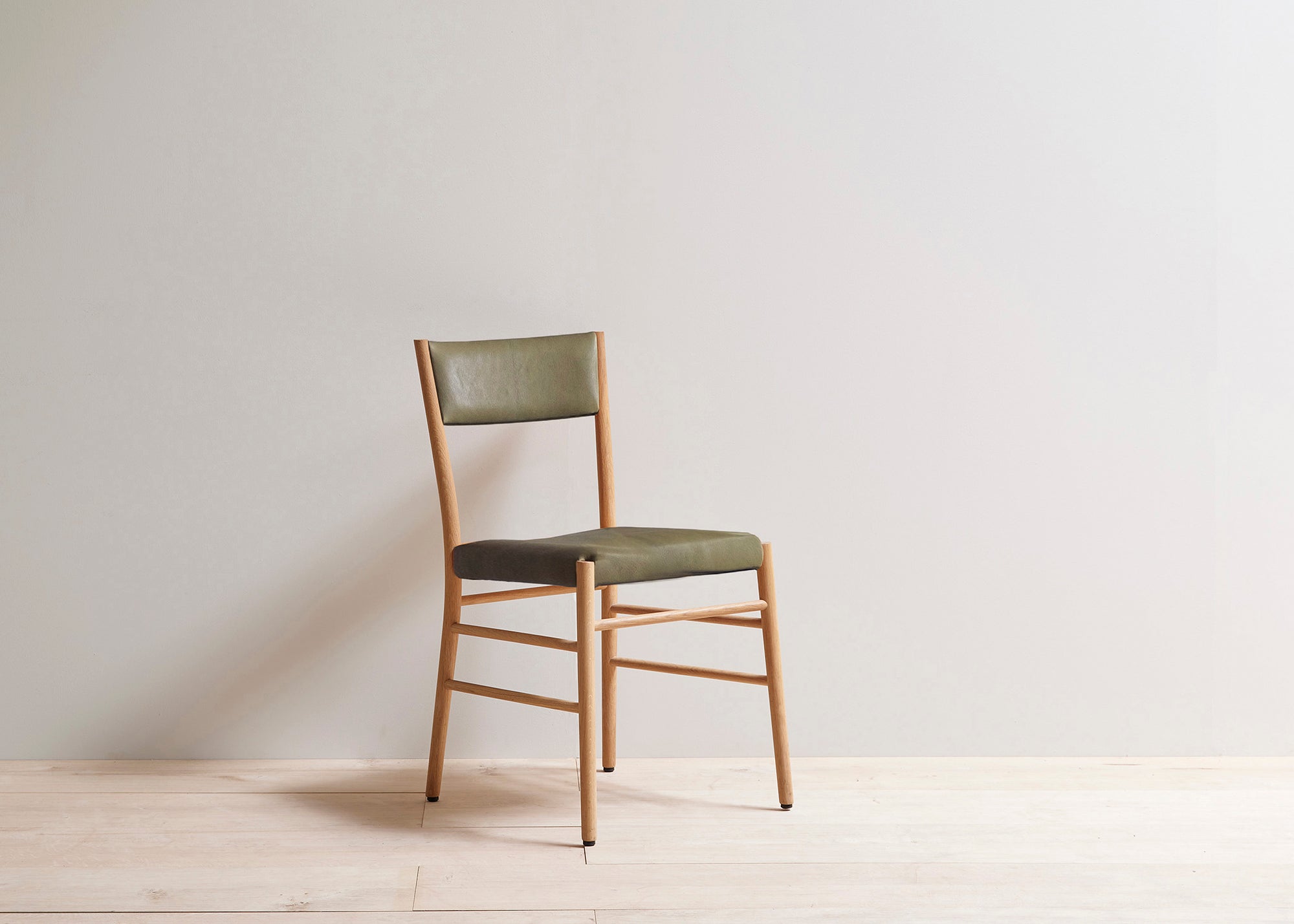 Avery dining chair upholstered