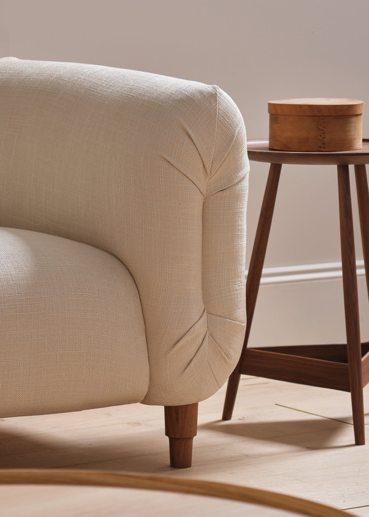 Garagh sofa detail