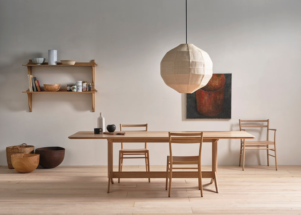 Achilles dining table