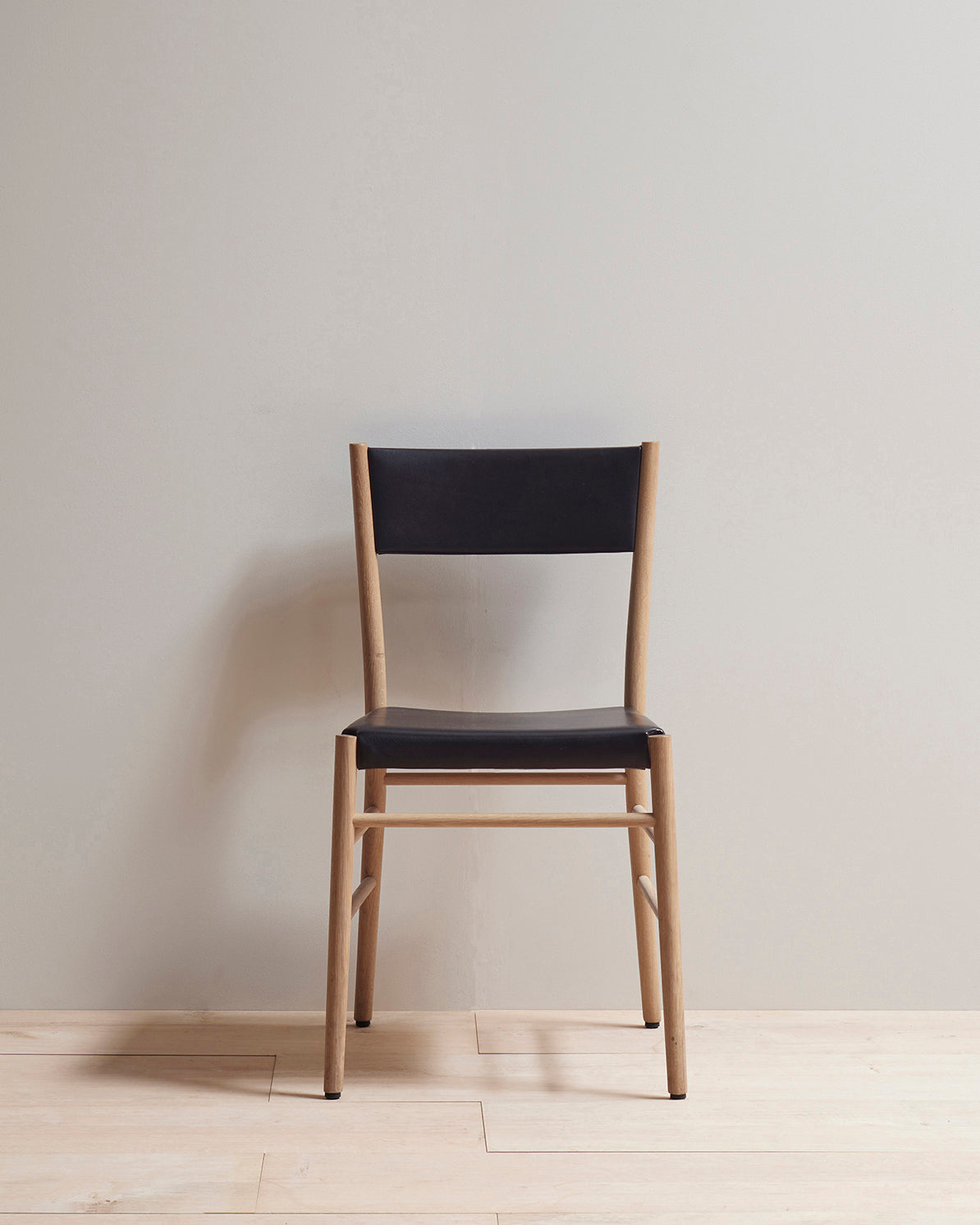 Avery dining chair upholstered