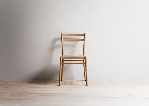 Avery dining chair