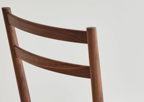 Avery dining chair