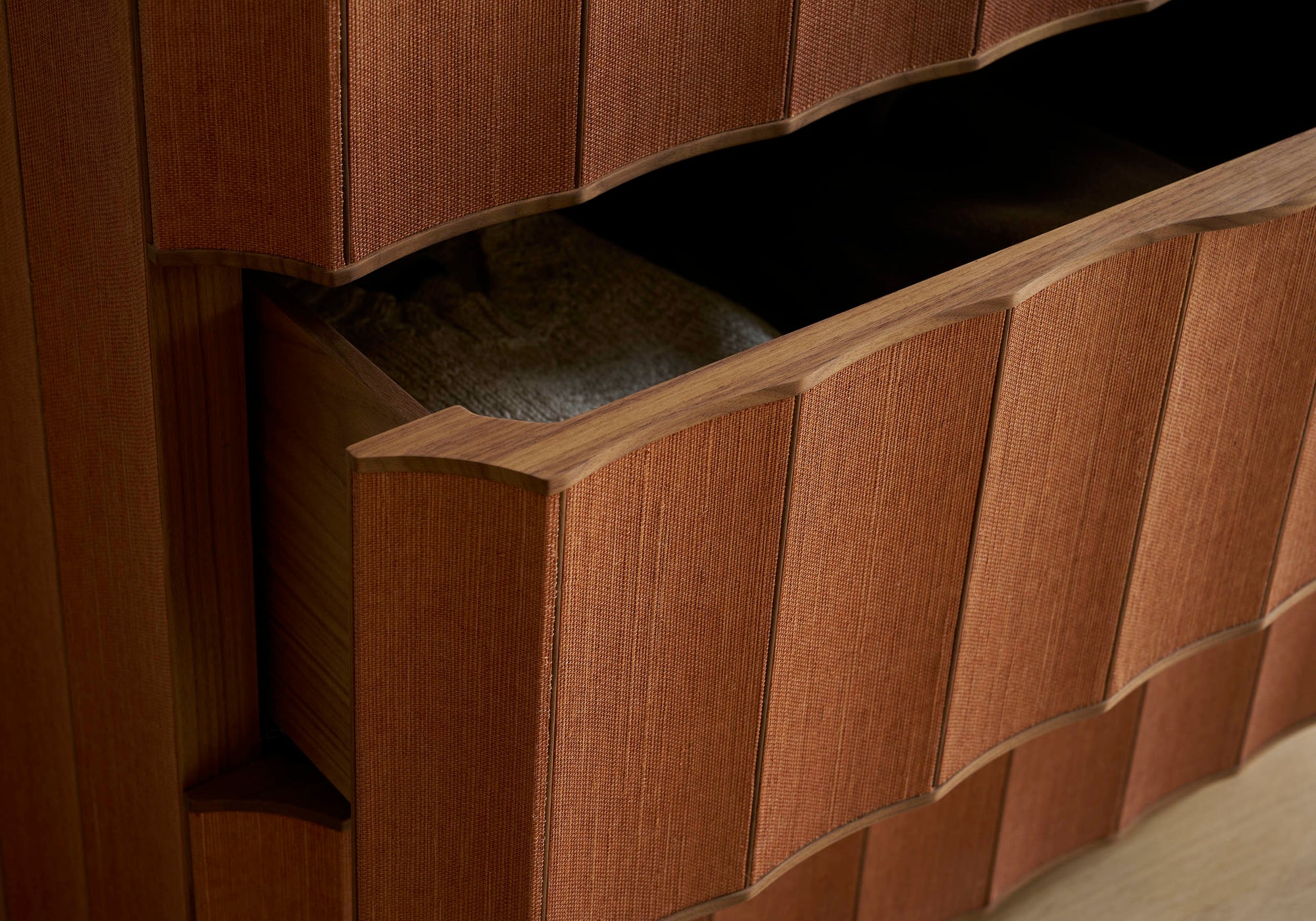 Ellery chest of drawers