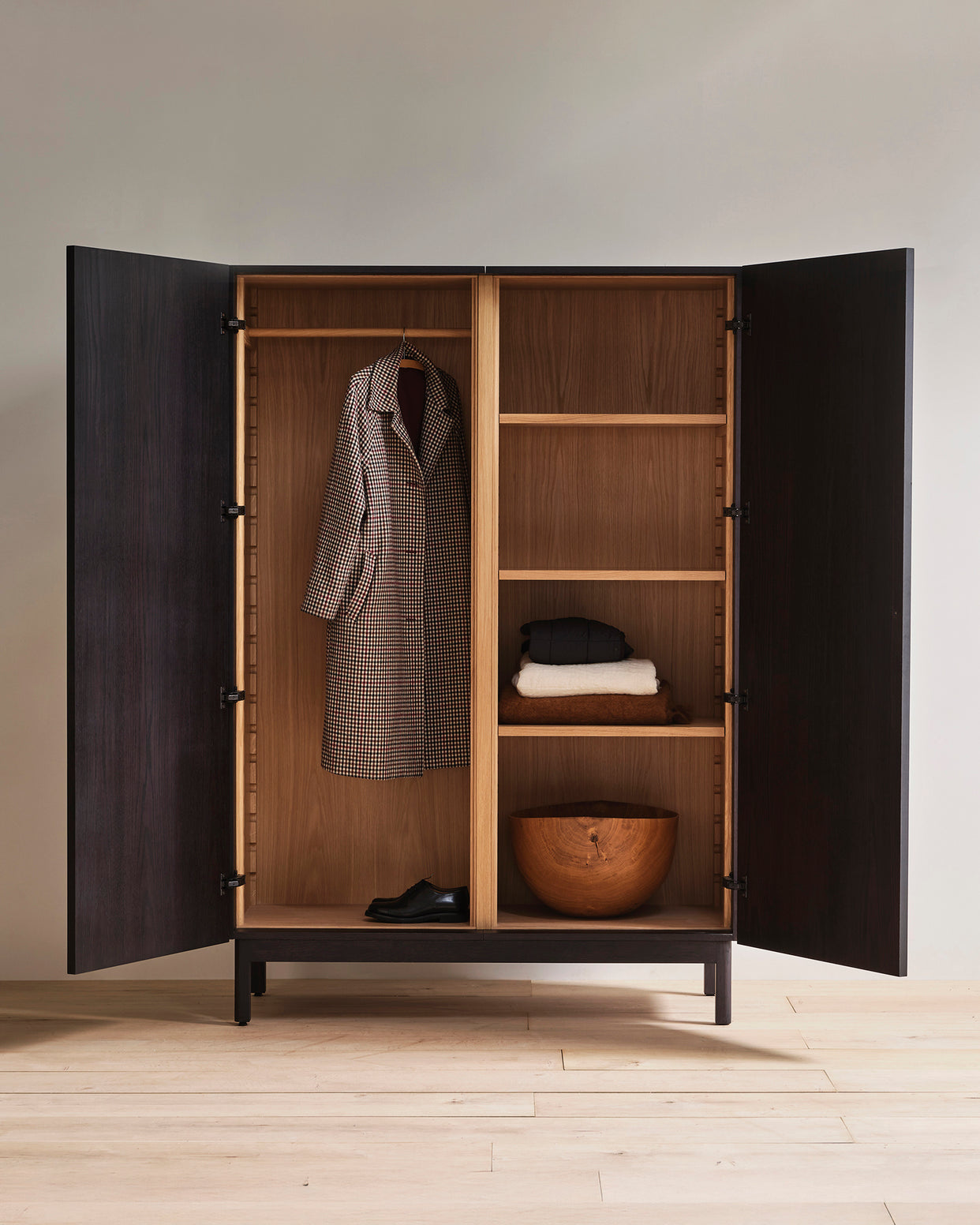 Fielding armoire