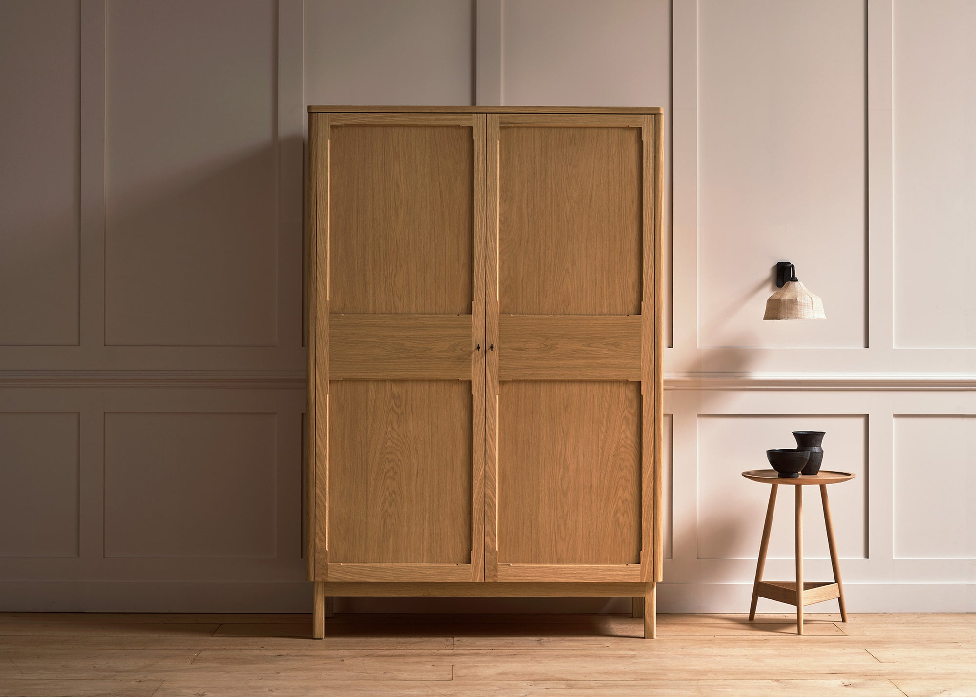 Fielding armoire