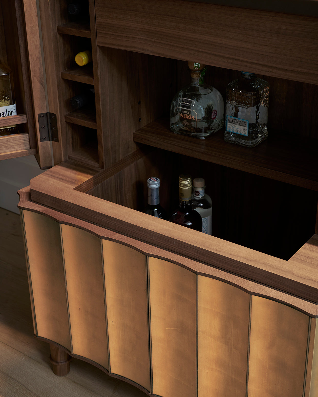 Glover drinks cabinet gold