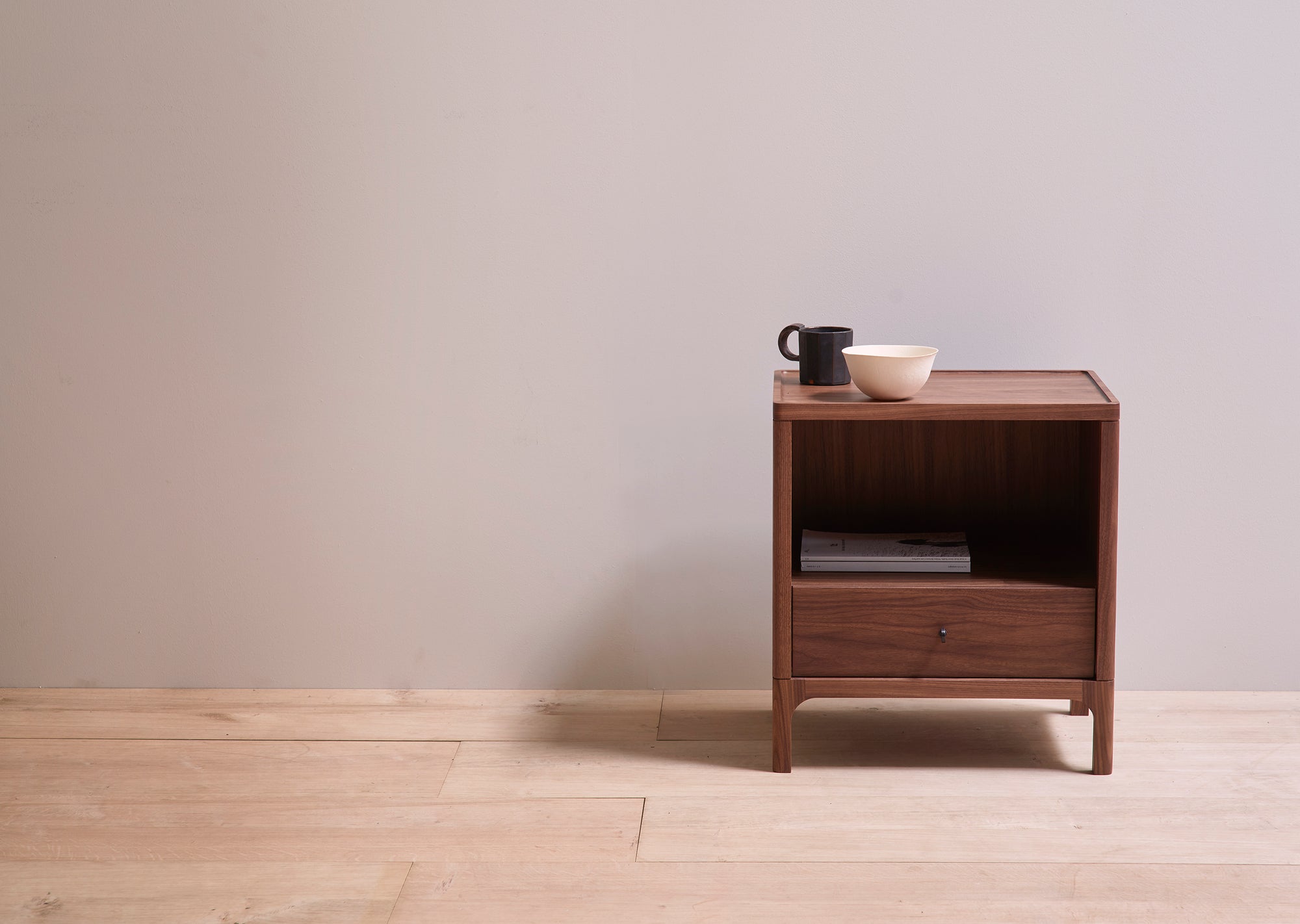 Joyce bedside table medium