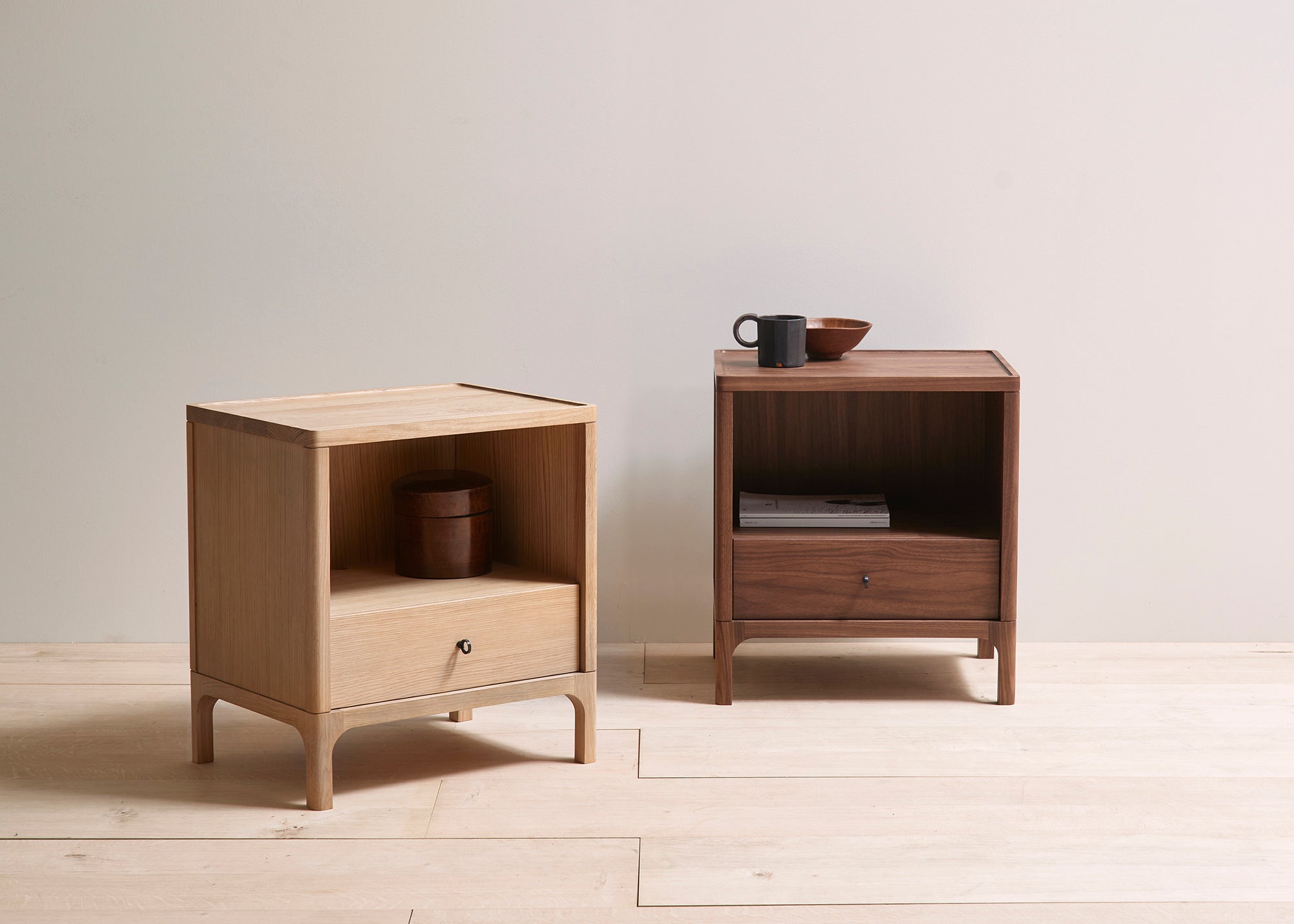 Joyce bedside table medium