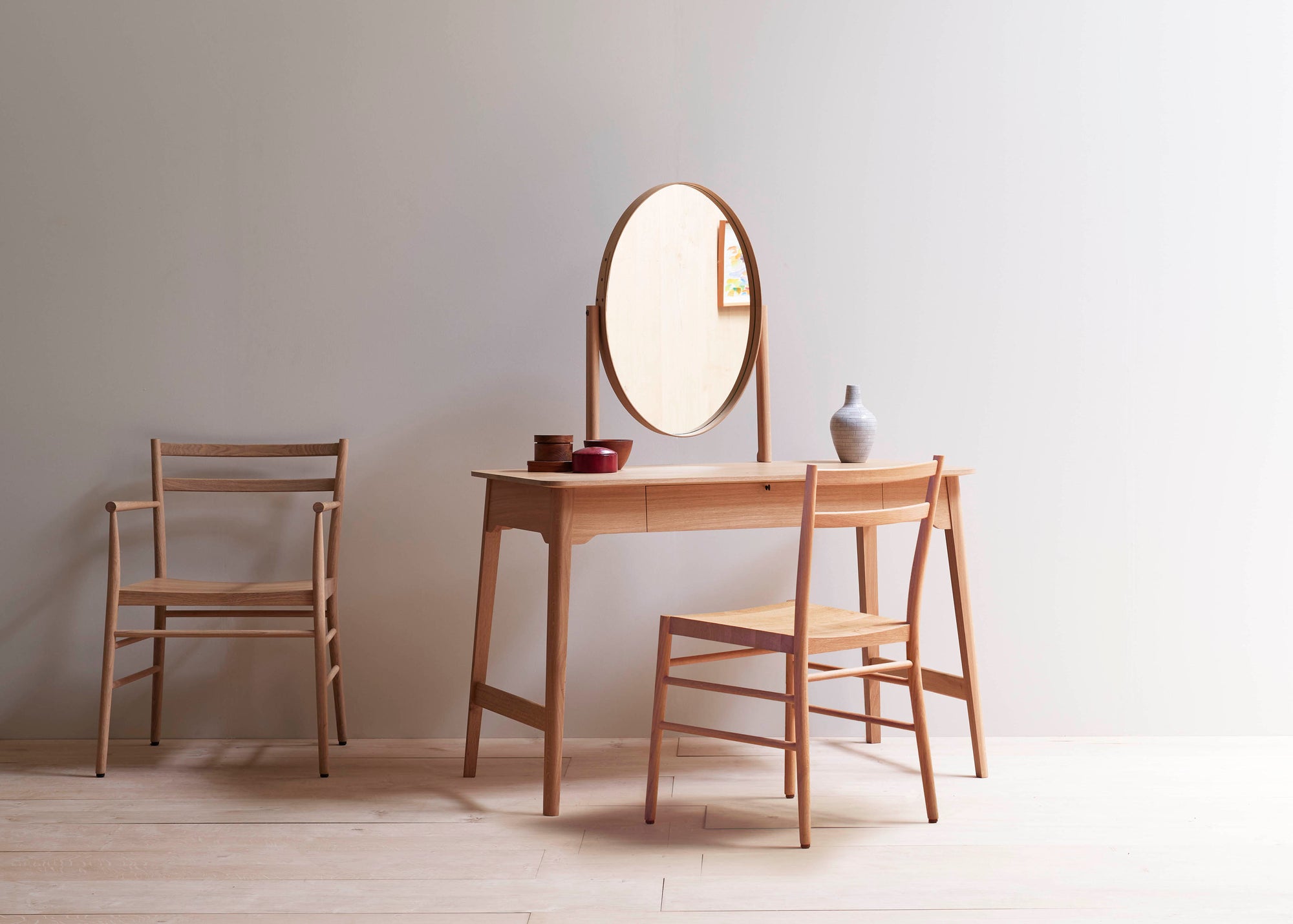 Lana dressing table II