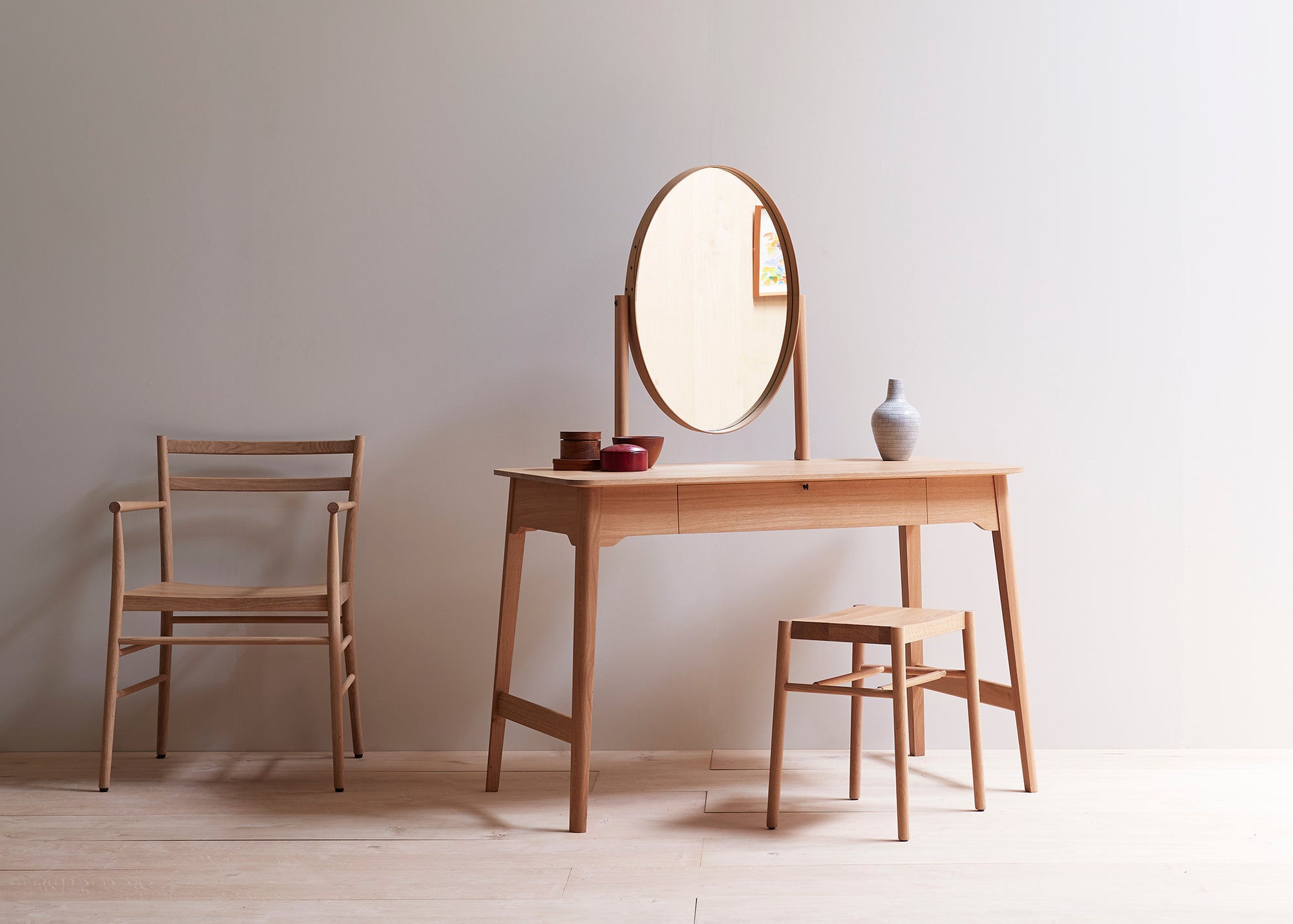 Lana dressing table II