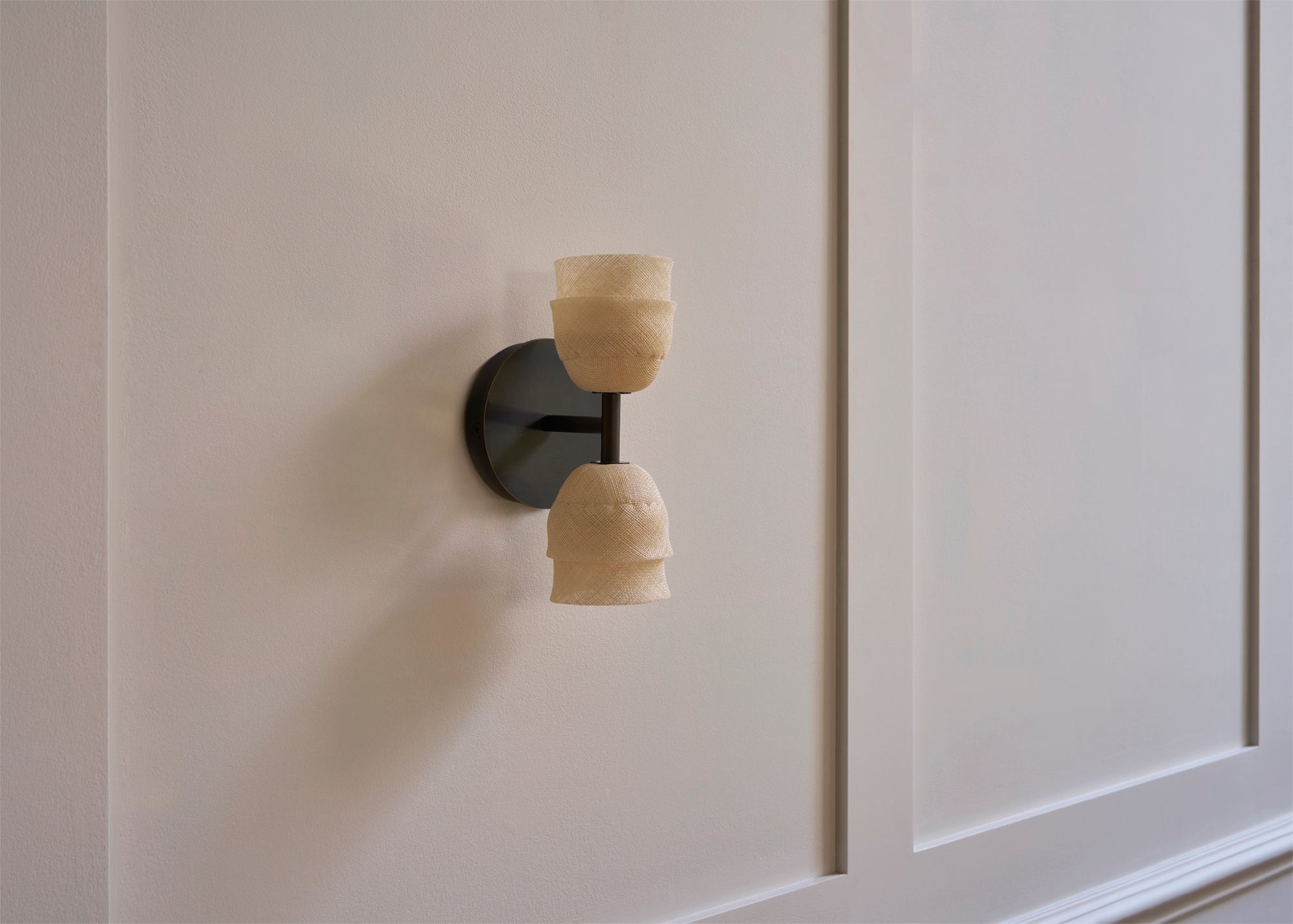 Lilio double wall light