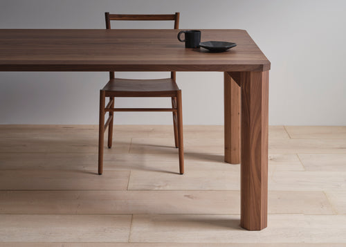 Mead dining table