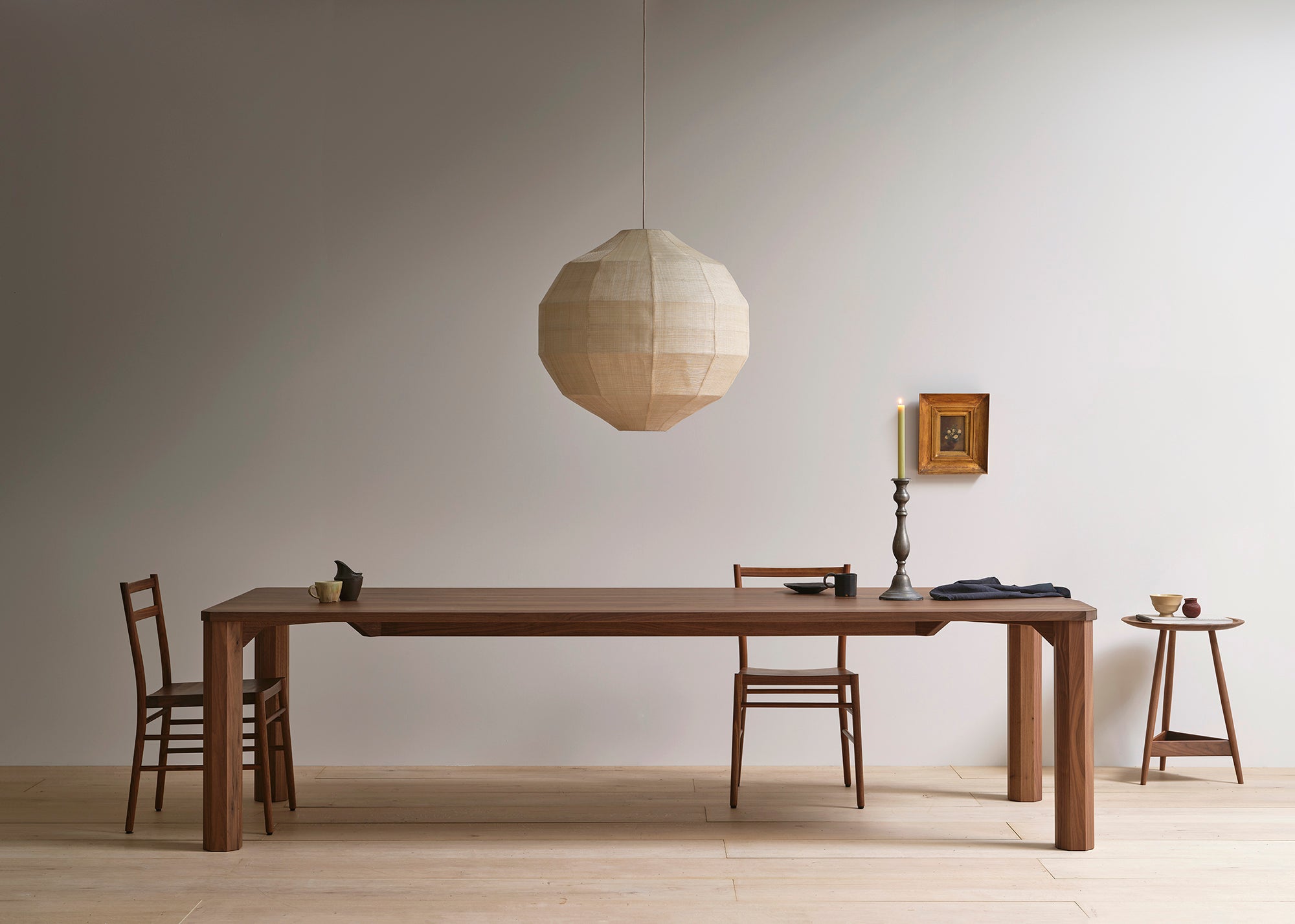 Mead dining table