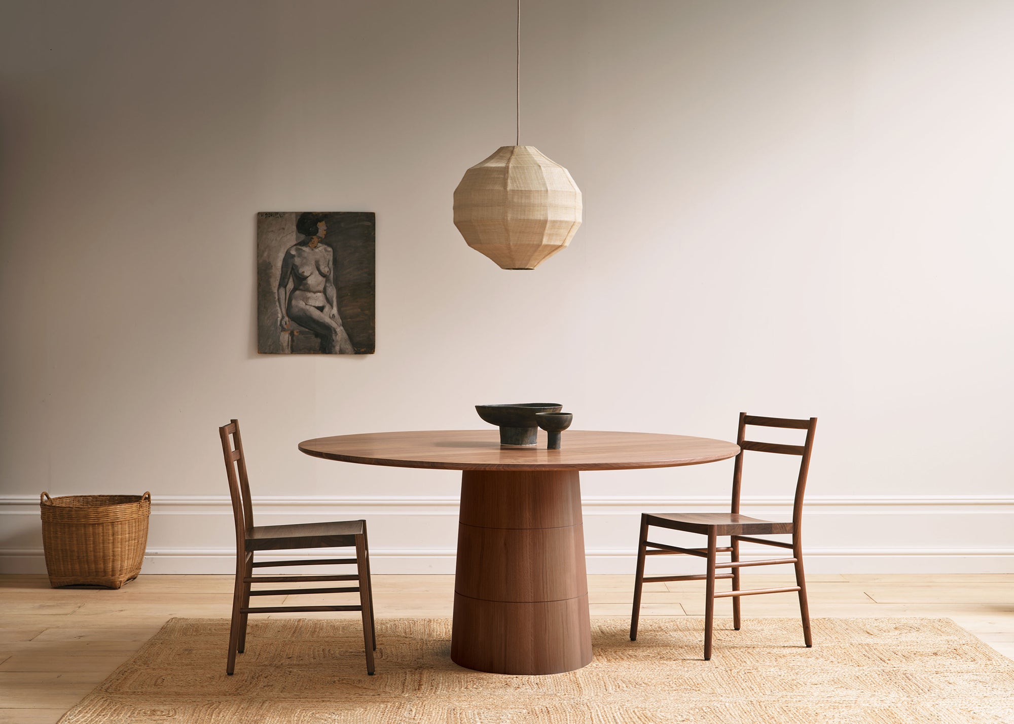 Rodan dining table