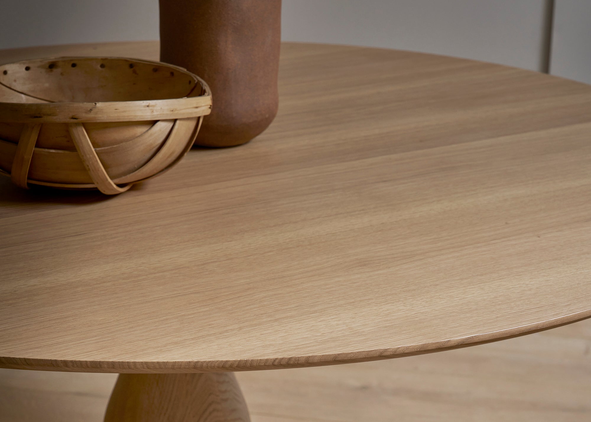 Tove dining table circular