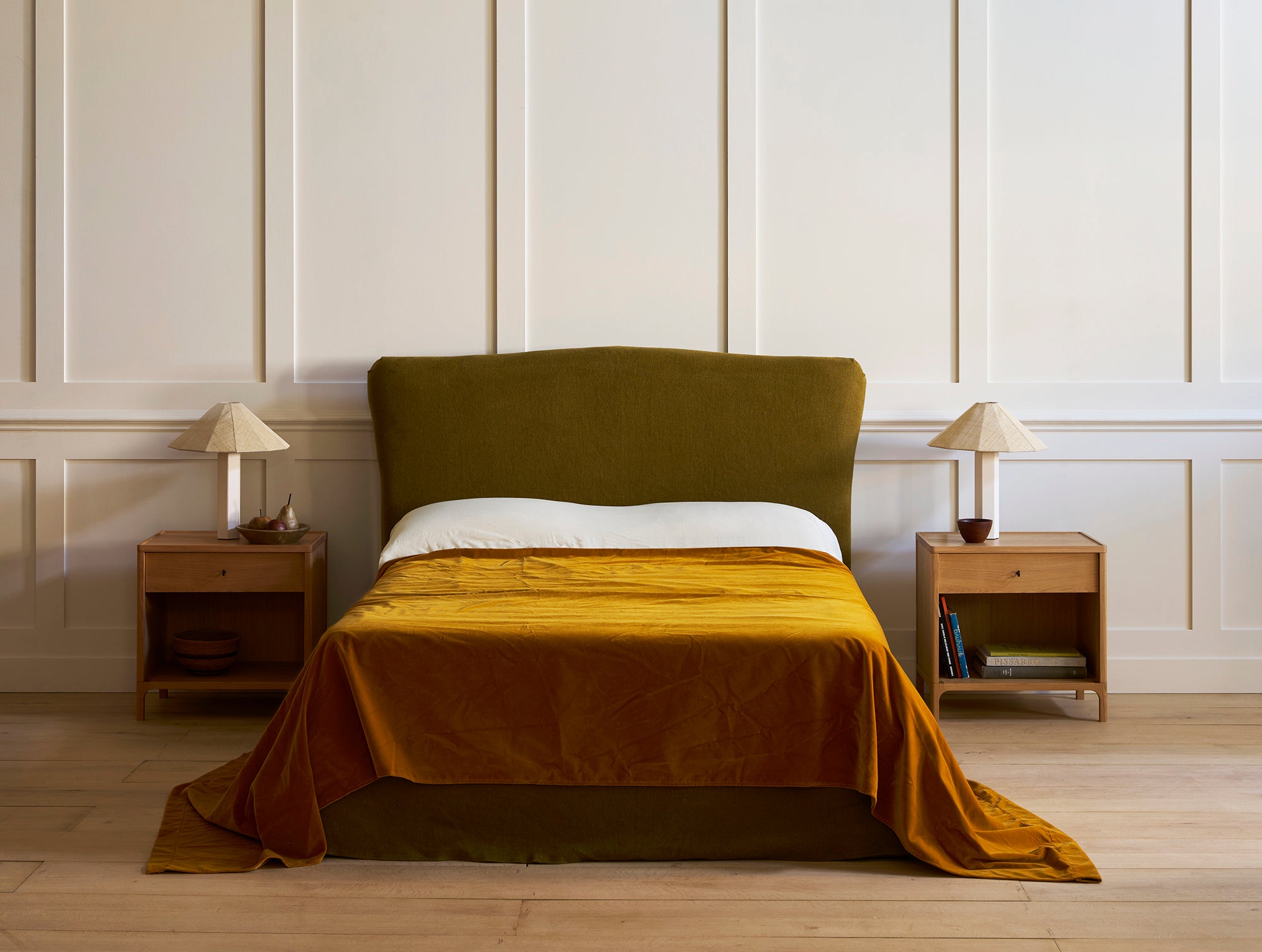 Moreau pleated bed