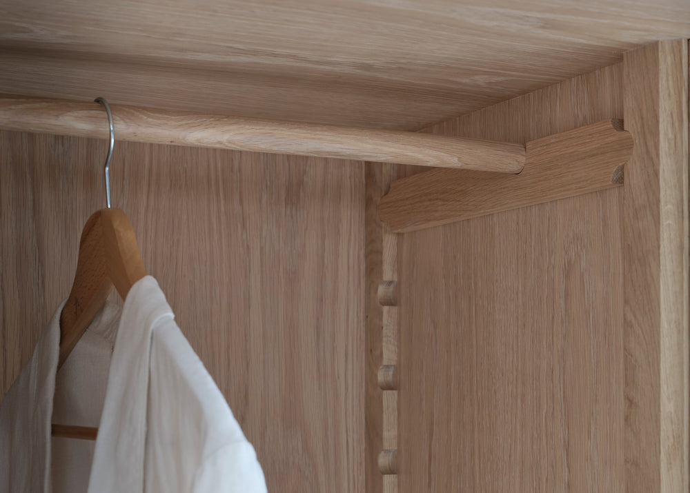 Alba armoire clothes rail